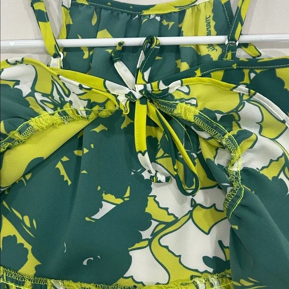 Manuhealii Green and Yellow girls size medium top - Picture 3 of 5